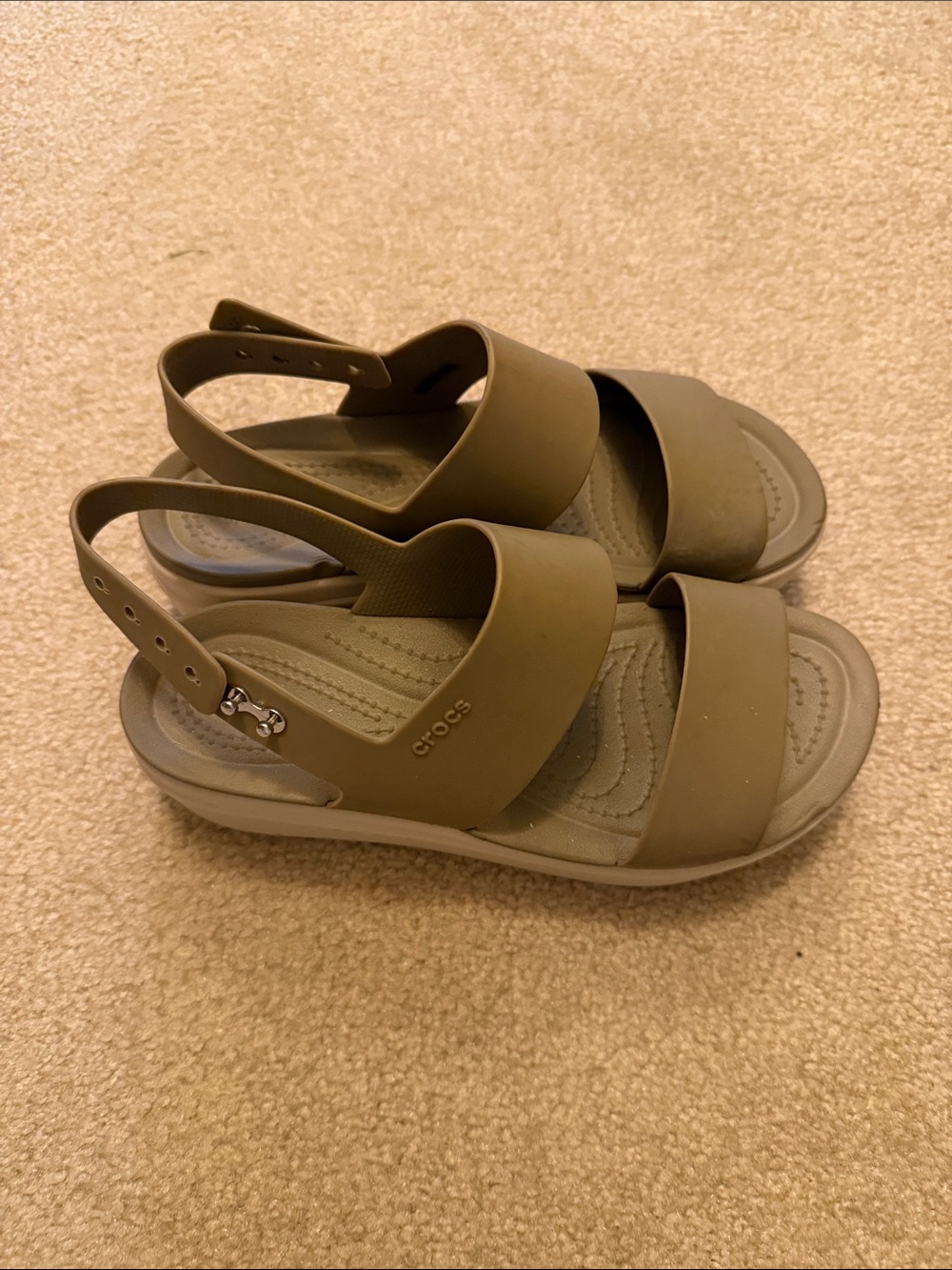 CROCS Women's tan beige olive Tone Two-Strap Slingback Sandal
